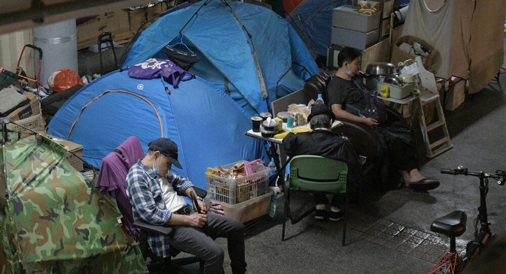 Hong Kong homeless number eases