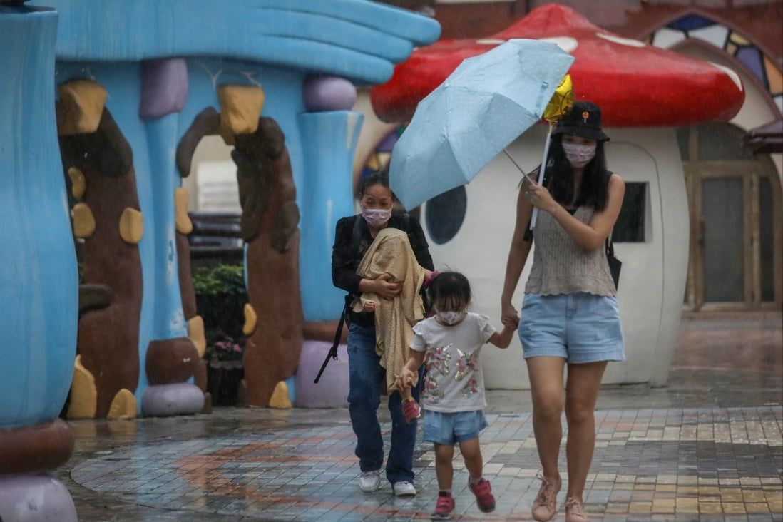 Hong Kong cancels amber rain alert, weather expected to clear by mid-week