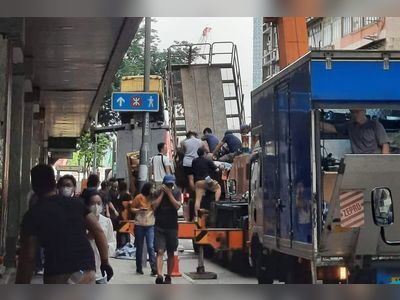 8 Hong Kong film workers injured when elevated platform collapses