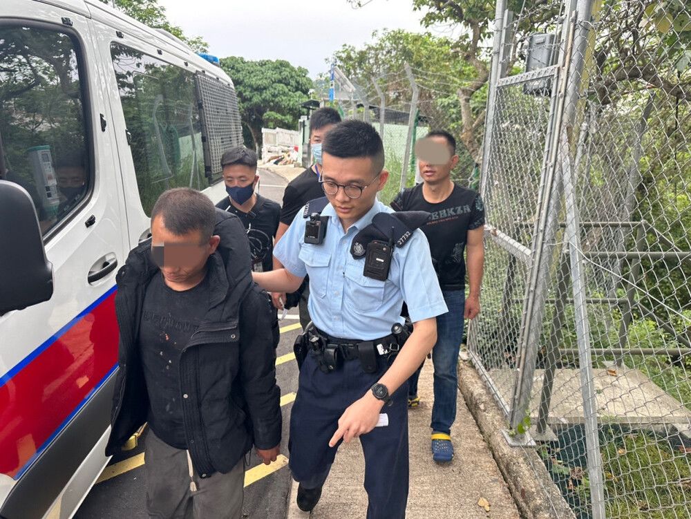 Man drowning in mainland waters rushed to HK, two others arrested for illegal immigration