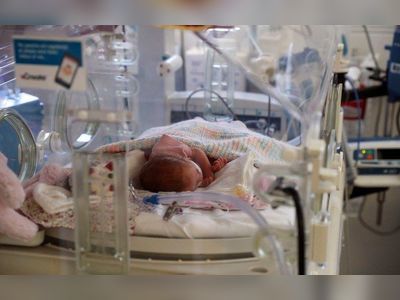 UK inquiry into maternity deaths lacks input from Asian mothers, chair says